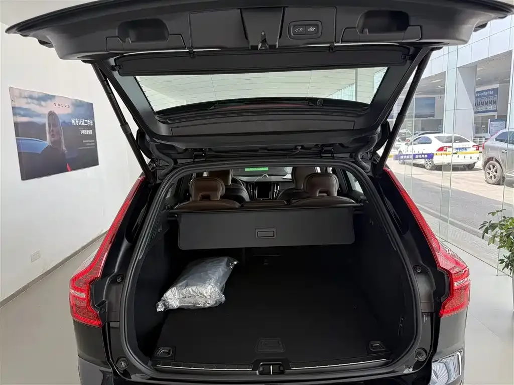 [object Object] XC60 PHEV 2023 из CN, фото 7