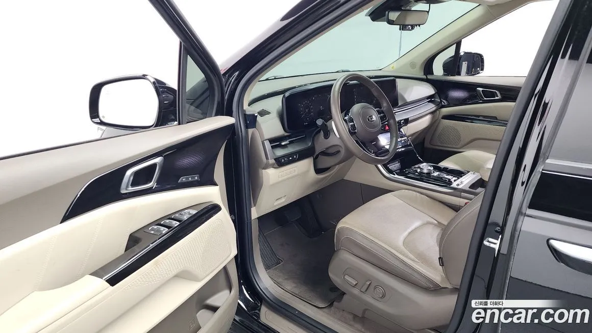 Kia Carnival — фото 10