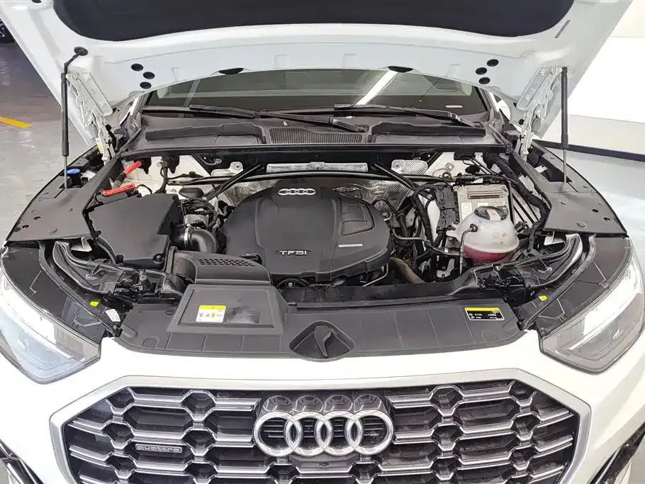 Audi Q5L 2022 из CN, фото 10