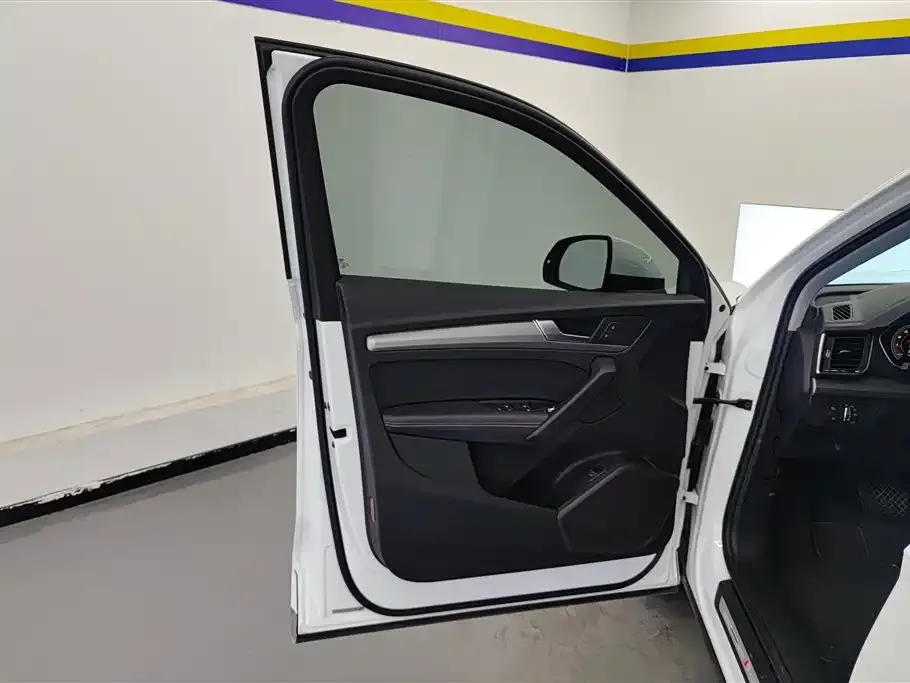 Audi Q5L 2022 из CN, фото 7