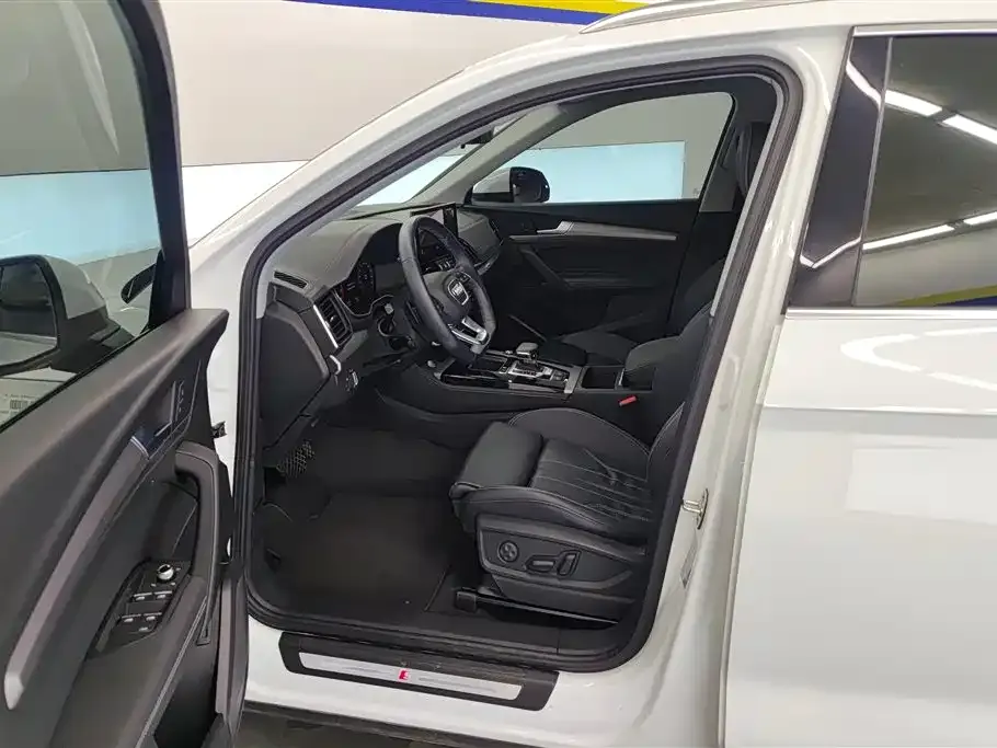 Audi Q5L 2022 из CN, фото 9