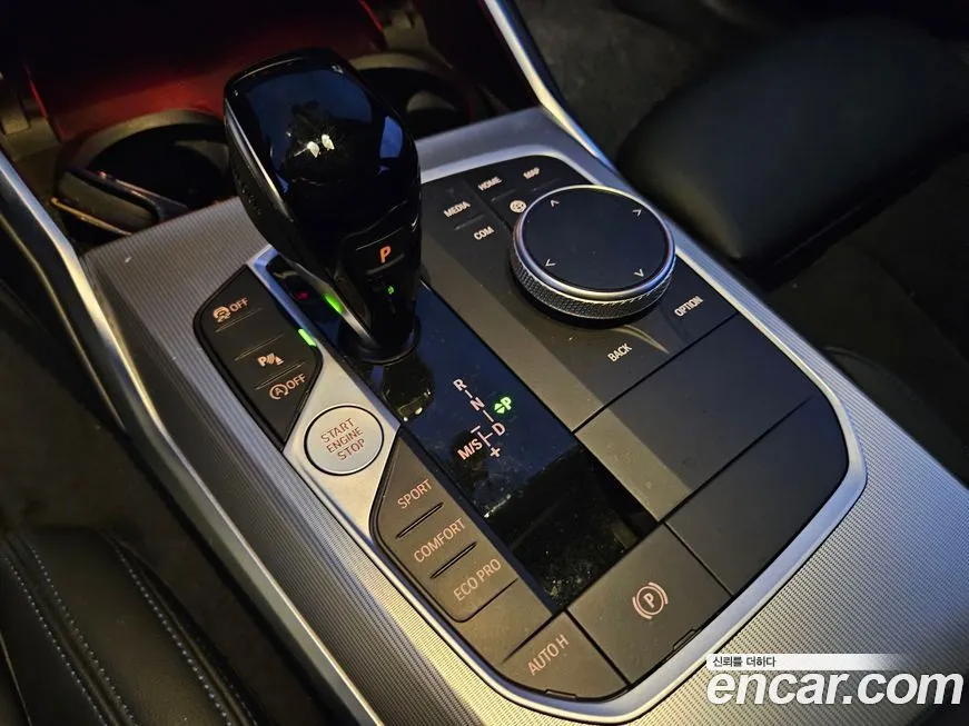 BMW 3-Series 2022 из KR, фото 9
