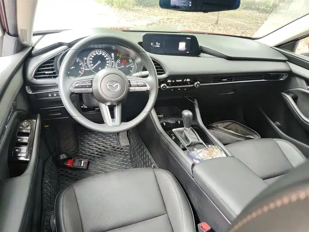 Mazda 3 Axela 2021 из CN, фото 10