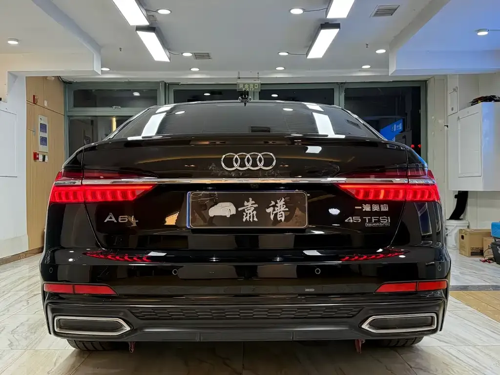 Audi A6L 2022 из CN, фото 4