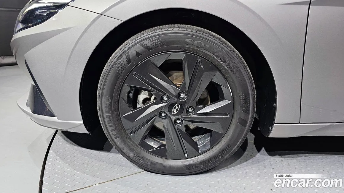 Hyundai AVANTE 2021 из KR, фото 5