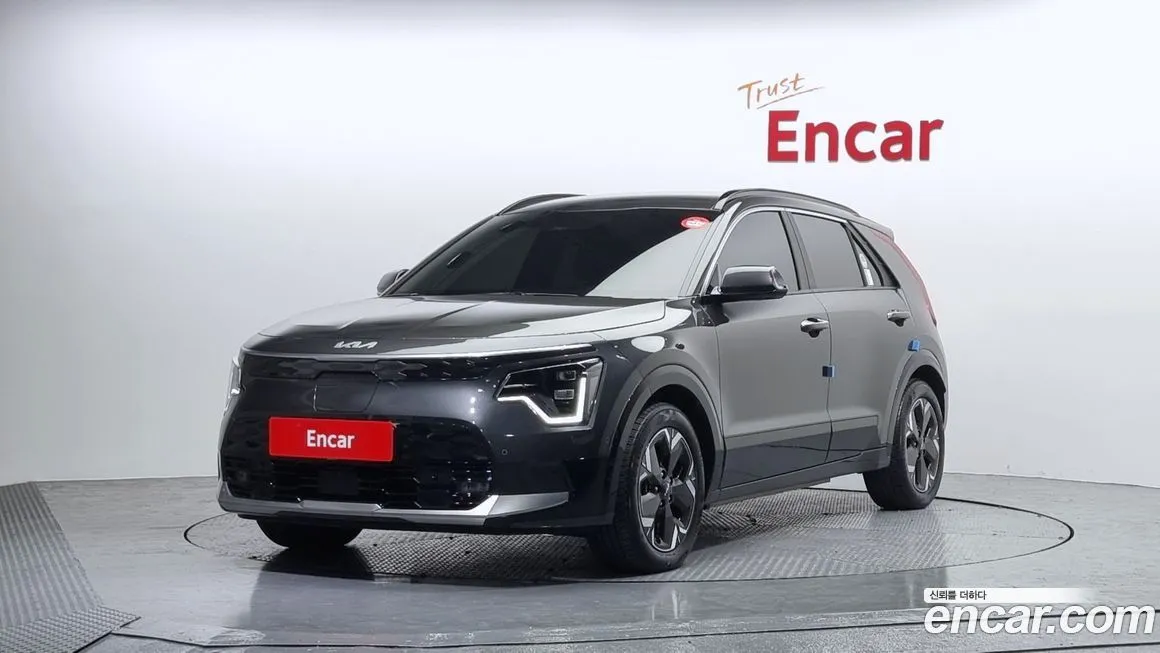 Kia Niro — фото 1