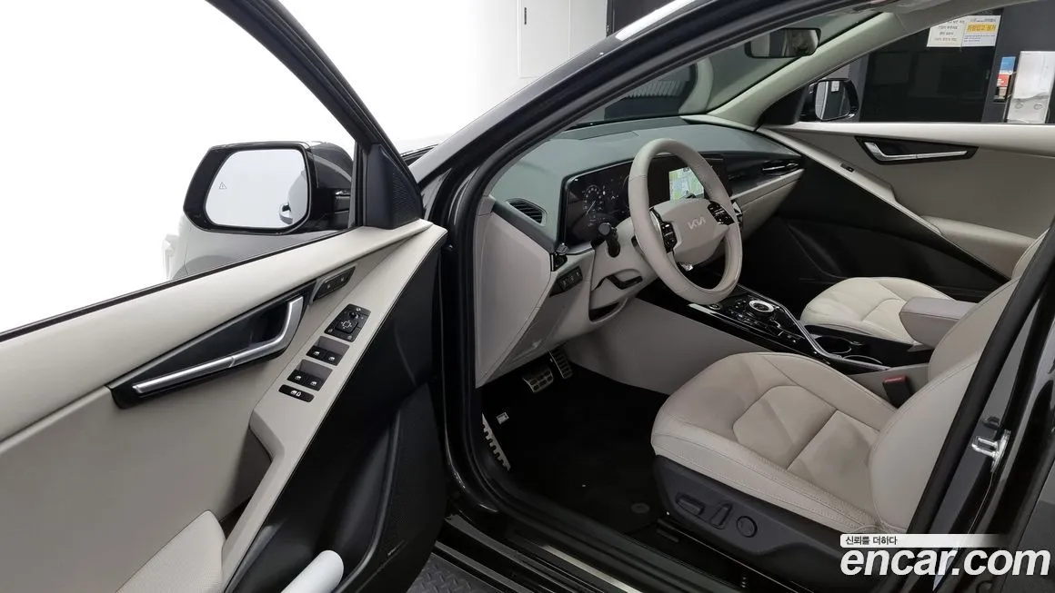 Kia Niro — фото 10