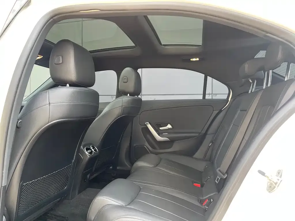Mercedes-Benz A-Class 2022 из CN, фото 7