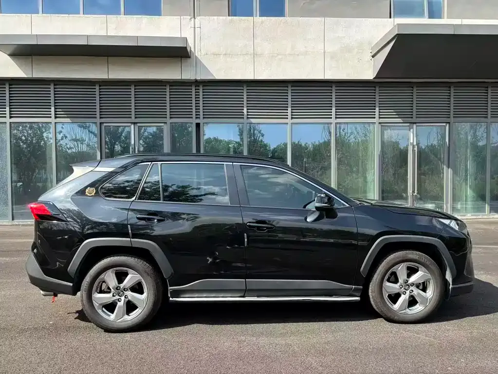 Toyota RAV4 2021 из CN, фото 10