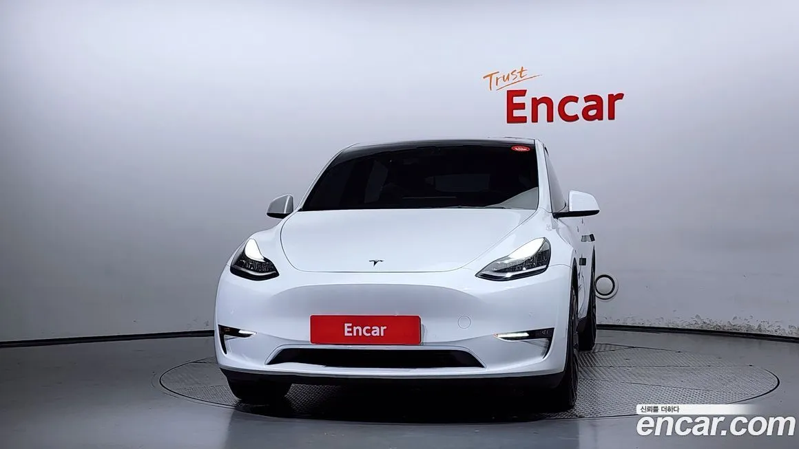 Tesla Model Y — фото 3