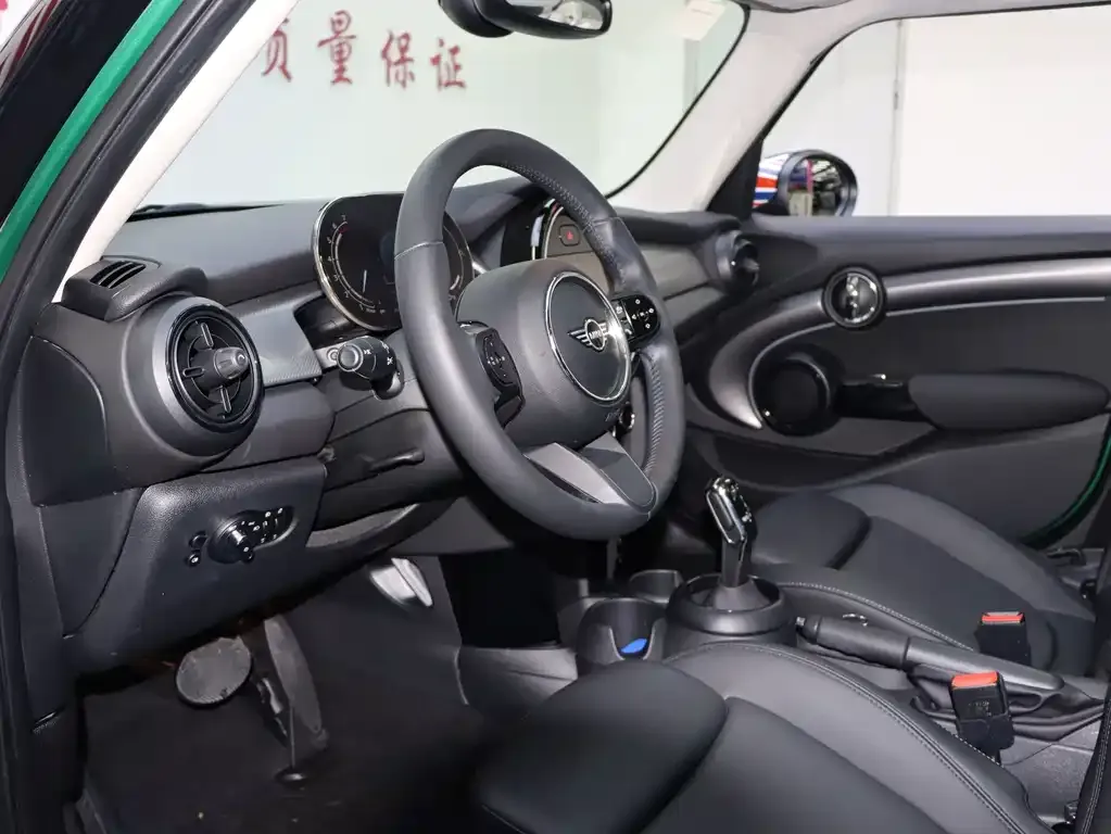 MINI Cooper (3-door) 2022 из CN, фото 6