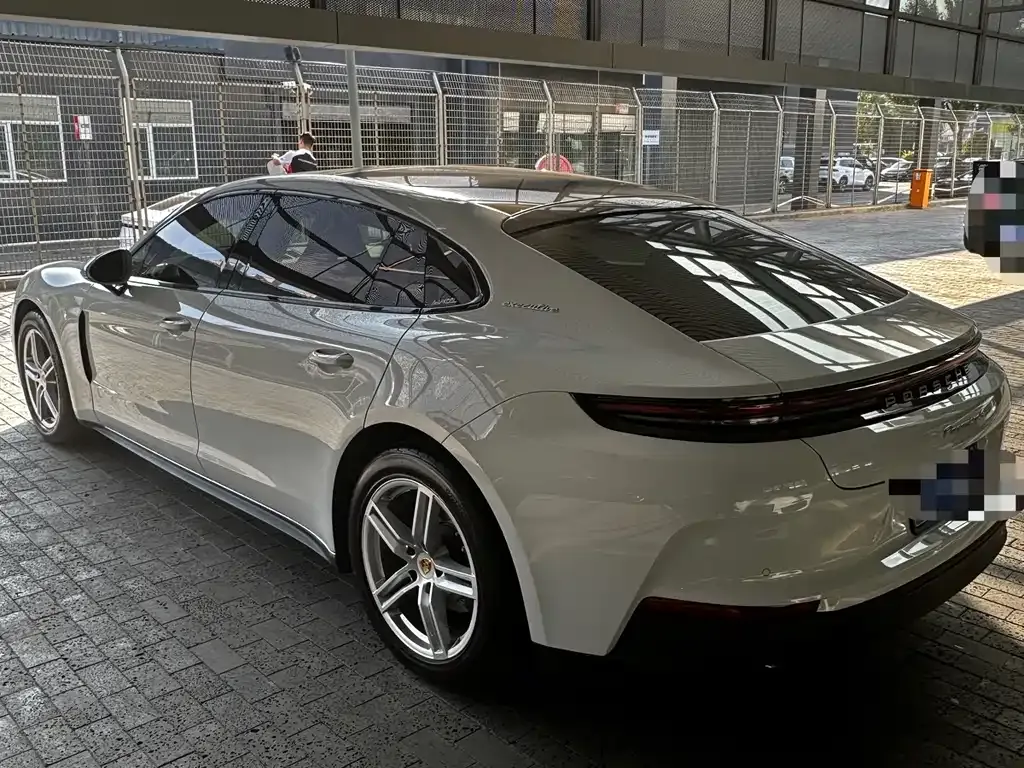 Porsche Panamera — фото 2