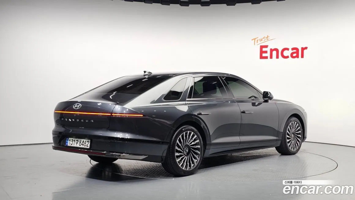 Hyundai Grandeur 2023 из KR, фото 2