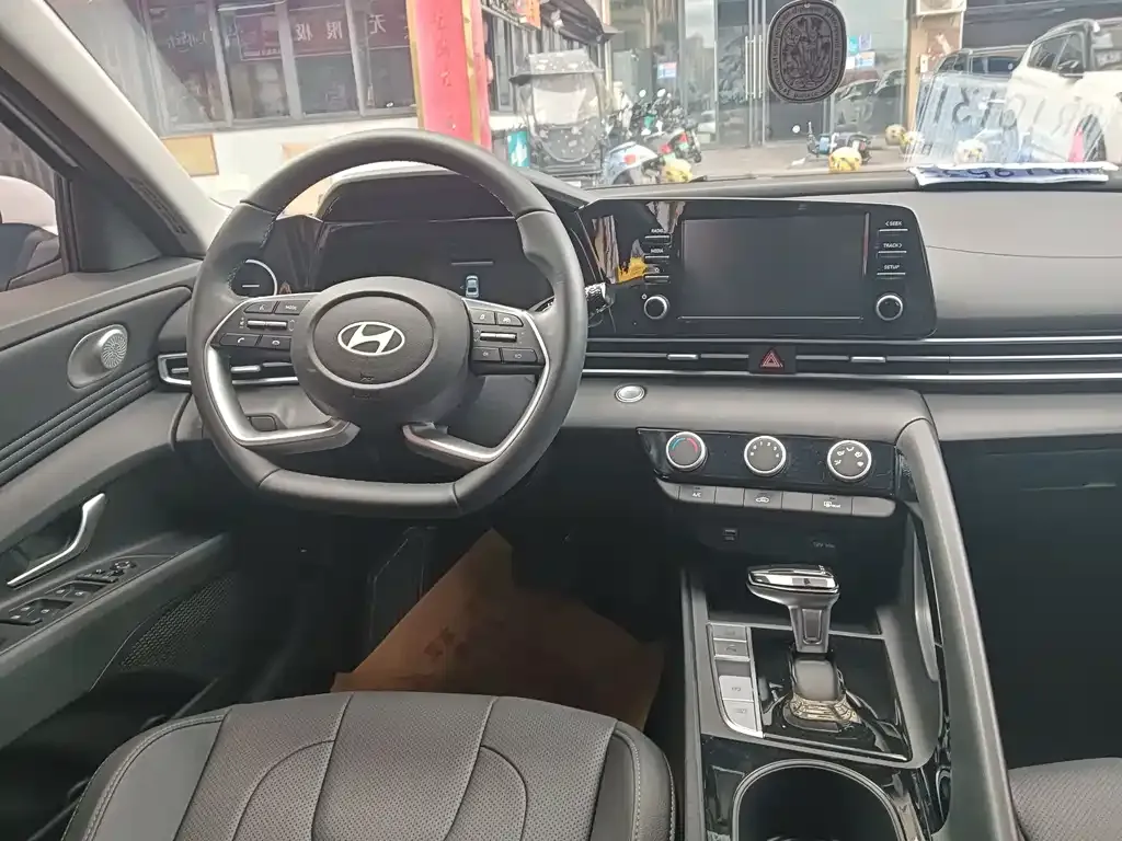 Hyundai Elantra 2024 из CN, фото 6