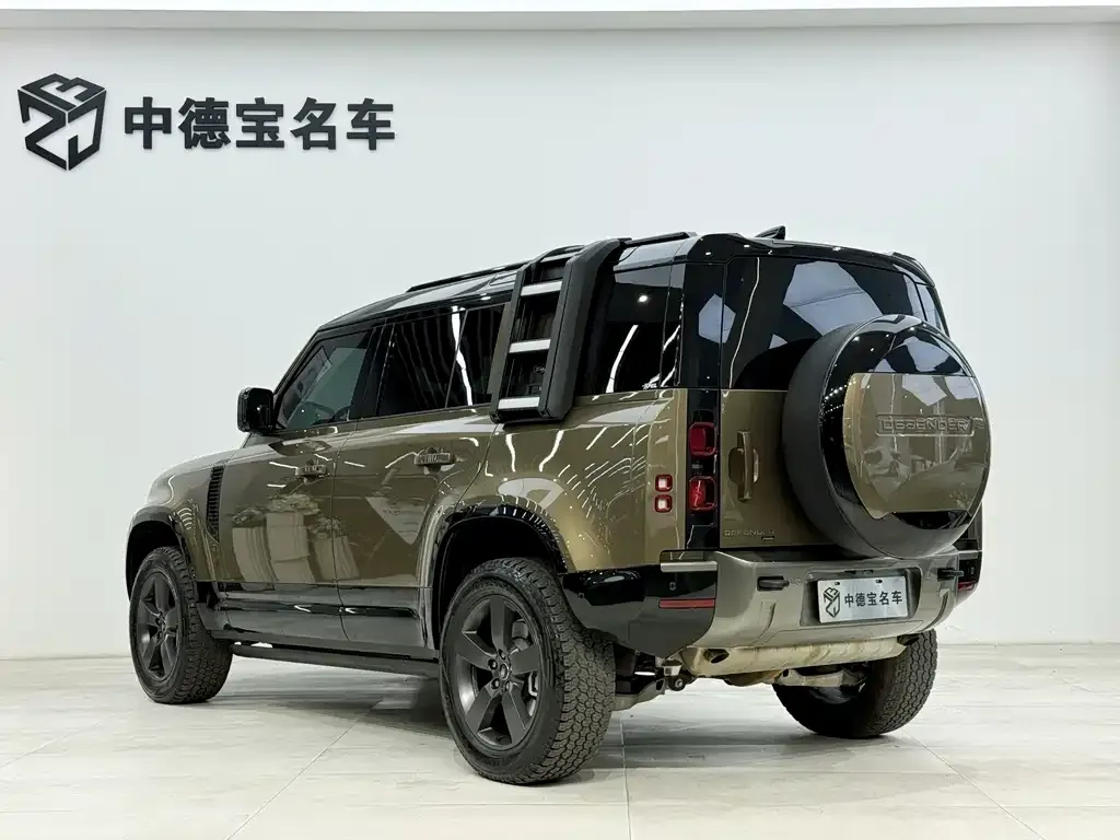 Land Rover Defender — фото 4