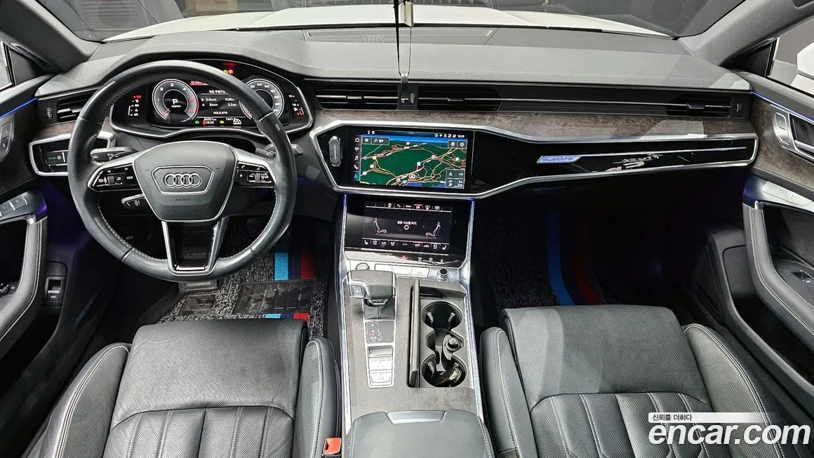 Audi A7 — фото 7