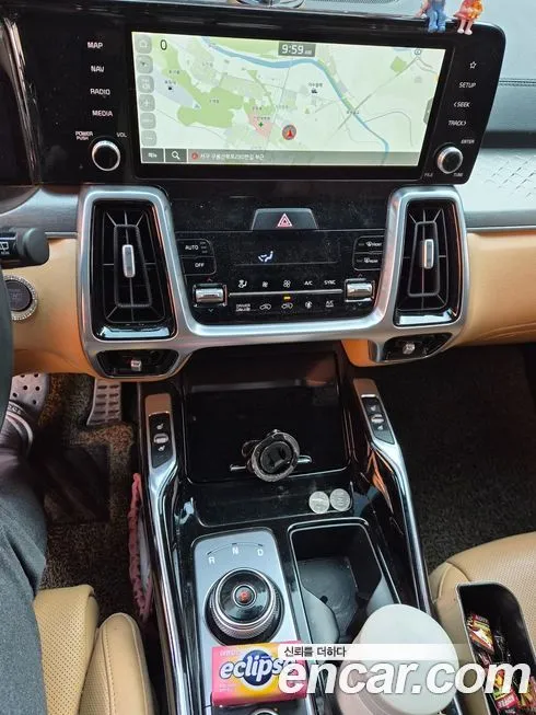 Kia Sorento — фото 10