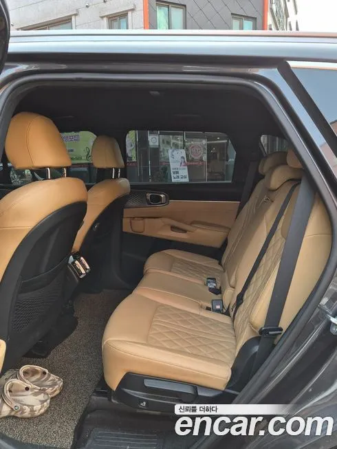 Kia Sorento — фото 9