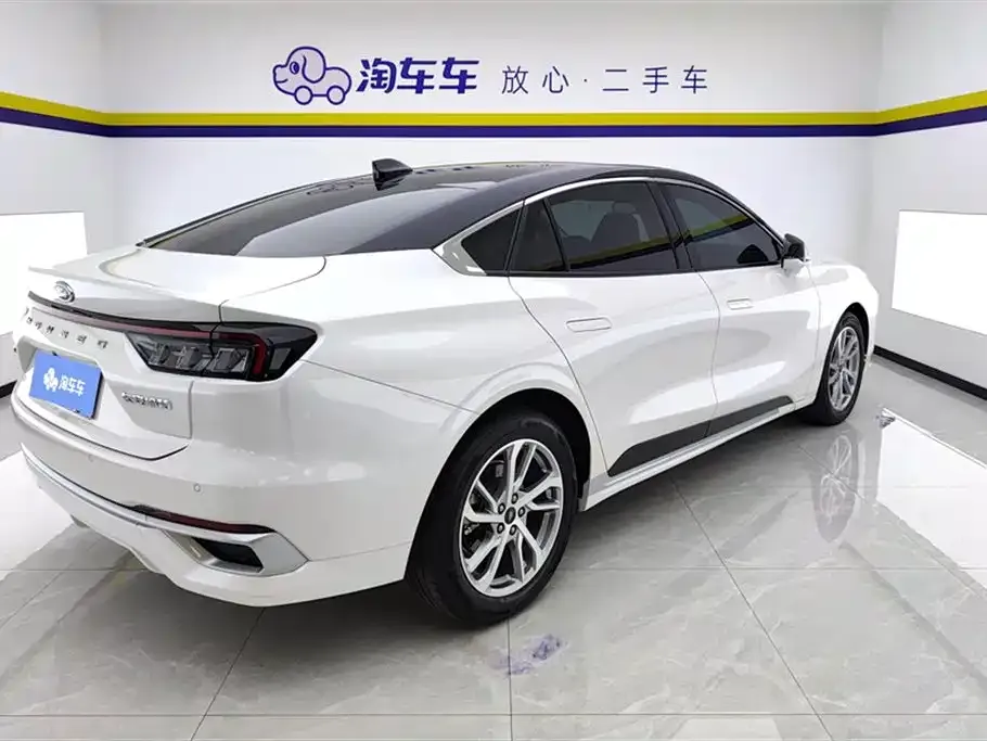 Ford Mondeo 2022 из CN, фото 3