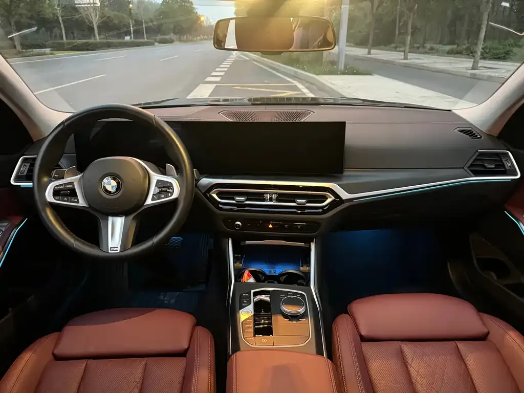 BMW 3 Series 2023 из CN, фото 8