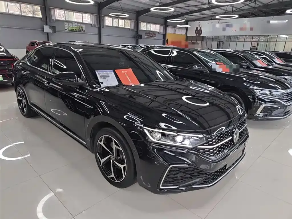 Volkswagen Passat 2023 из CN, фото 4