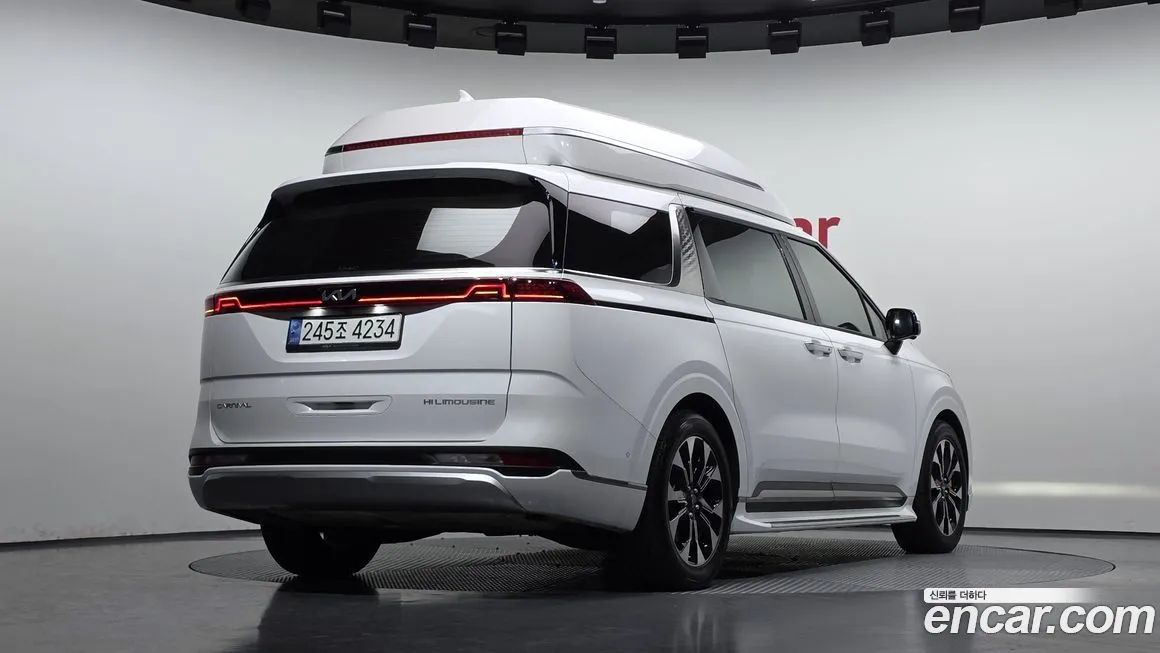 Kia Carnival — фото 2