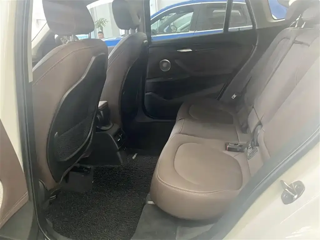 BMW X1 2021 из CN, фото 10