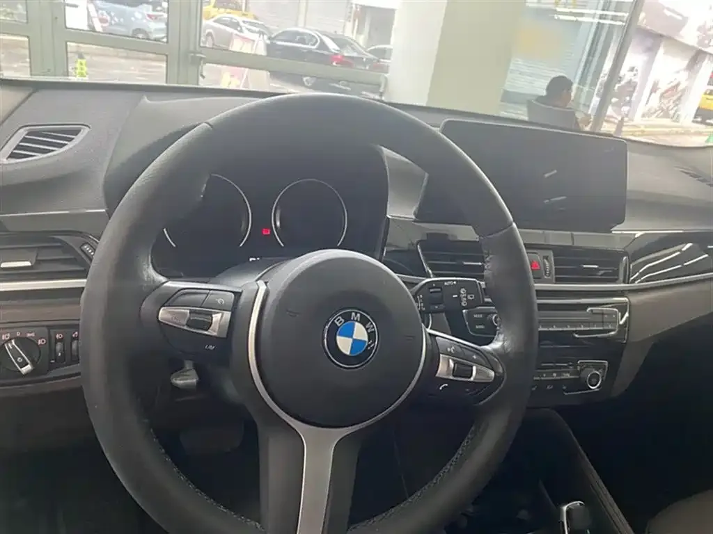 BMW X1 2021 из CN, фото 8