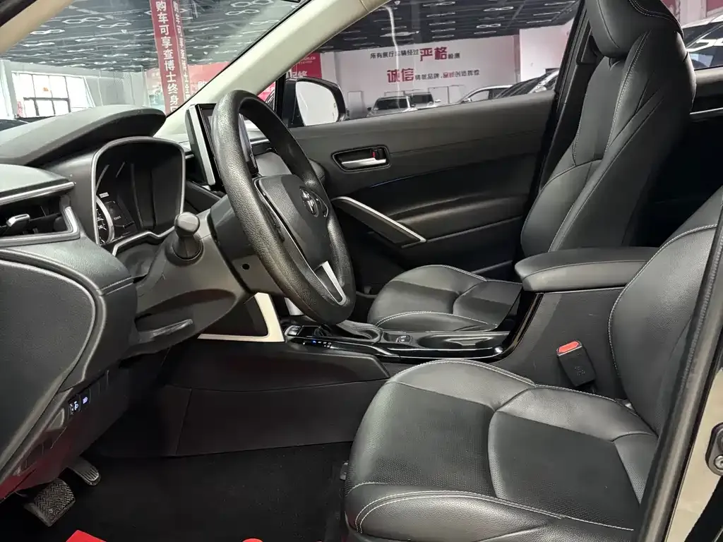Toyota Frontlander 2022 из CN, фото 9