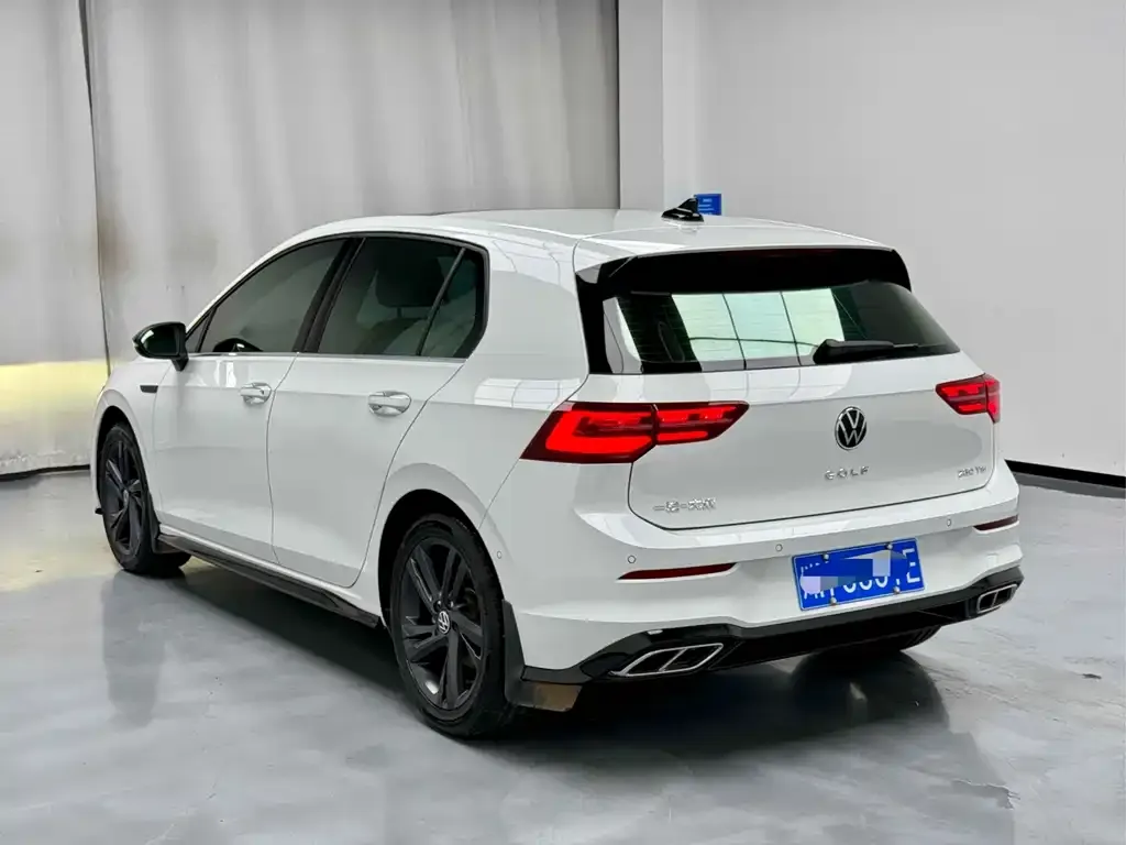 Volkswagen Golf 2022 из CN, фото 4