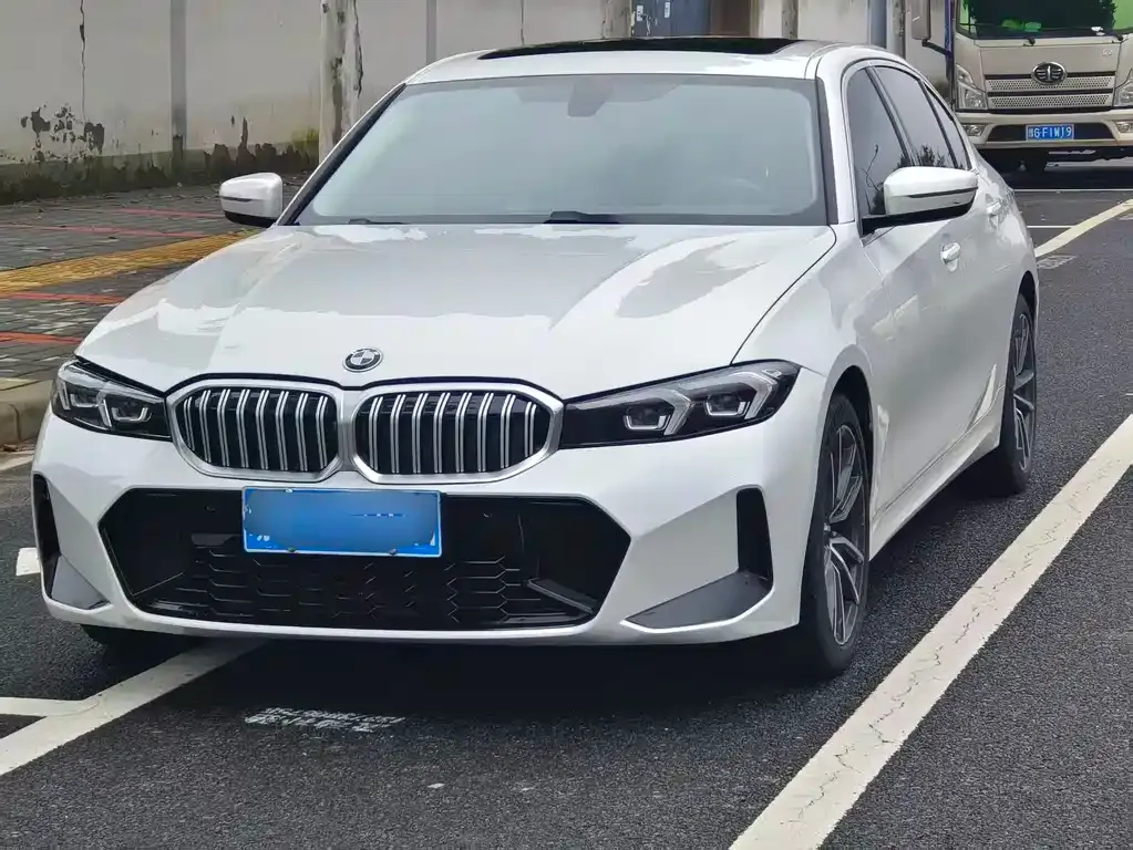BMW 3 Series 2024 из CN, фото 1