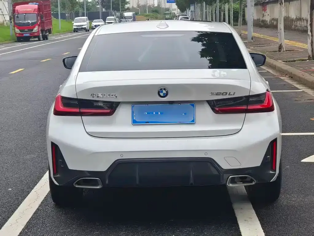 BMW 3 Series 2024 из CN, фото 5