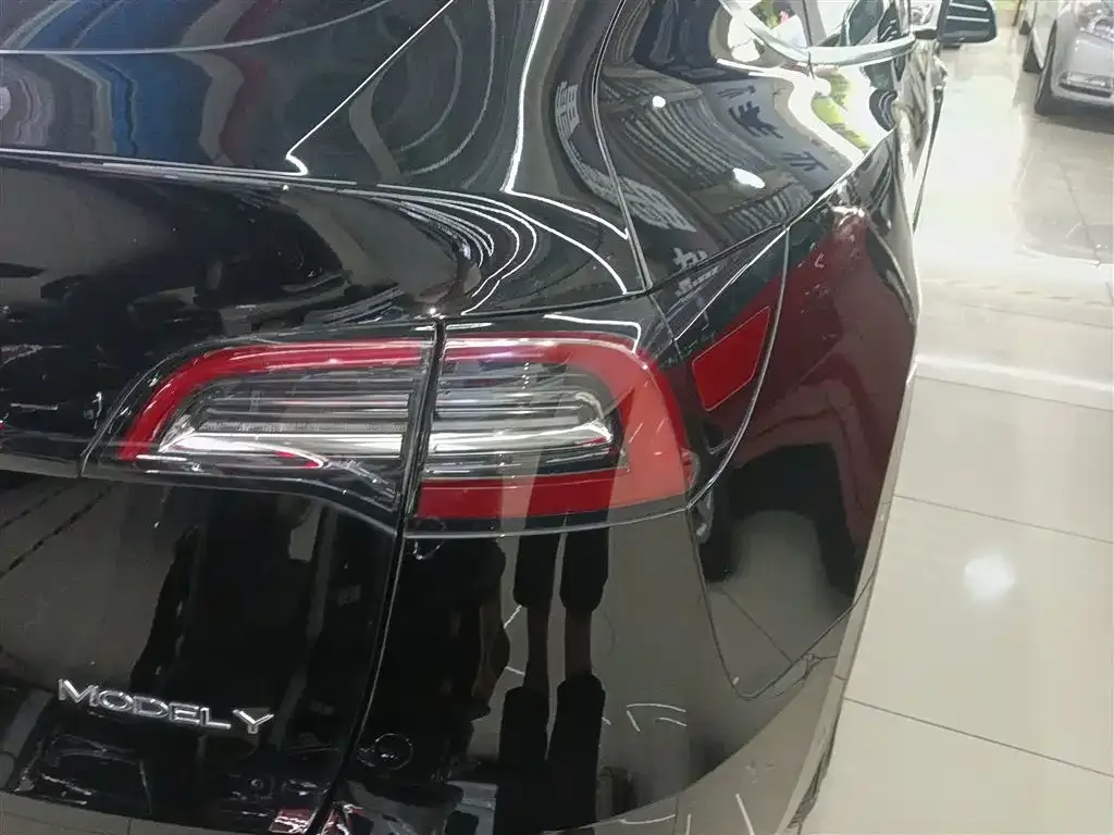 Tesla Model Y 2021 из CN, фото 8