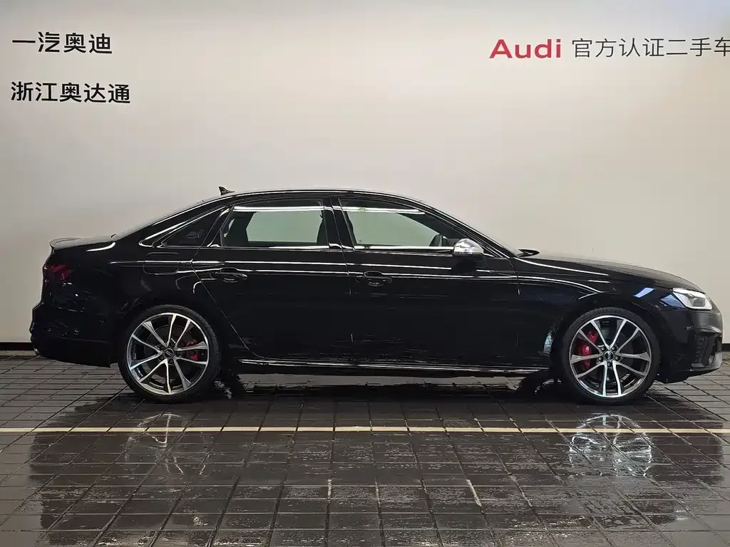 Audi S4 2024 из CN, фото 4