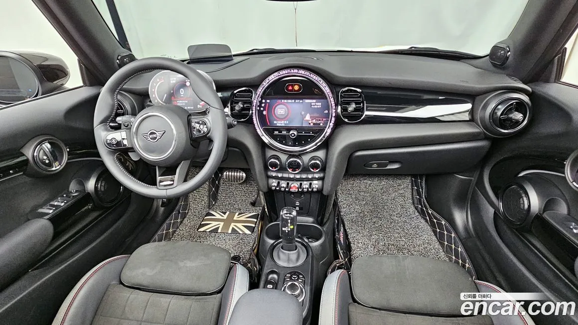Mini Cooper Convertible 2023 из KR, фото 7