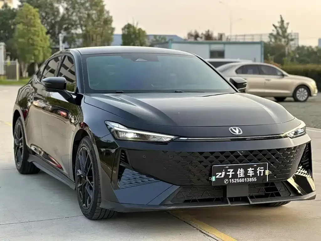 Changan UNI-V 2024 из CN, фото 2