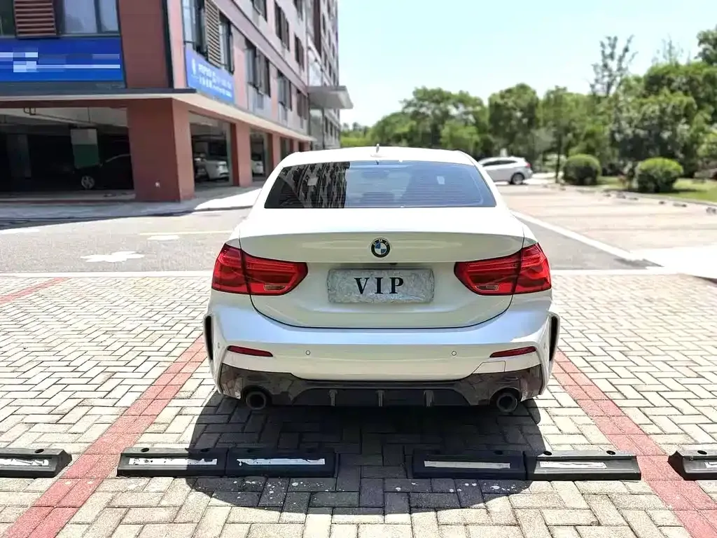 BMW 1 Series 2021 из CN, фото 8