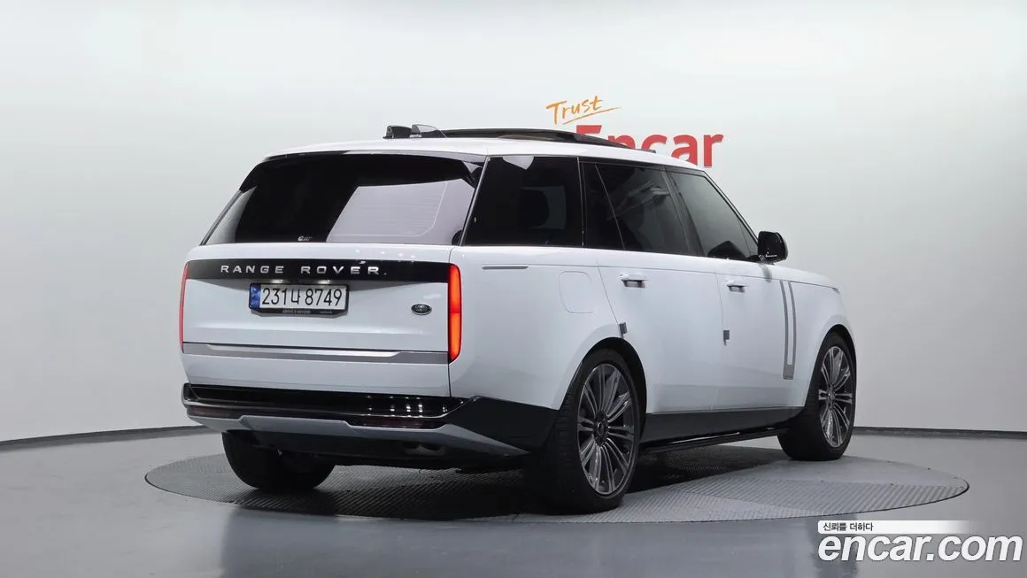 Land Rover Range Rover 2023 из KR, фото 2