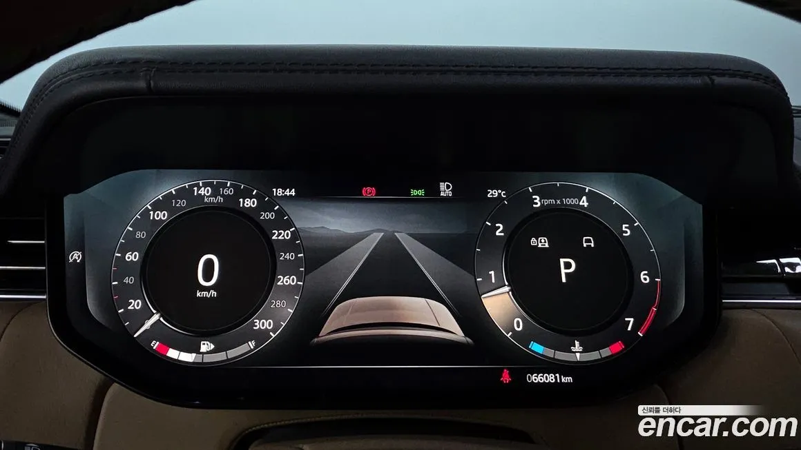 Land Rover Range Rover 2023 из KR, фото 8