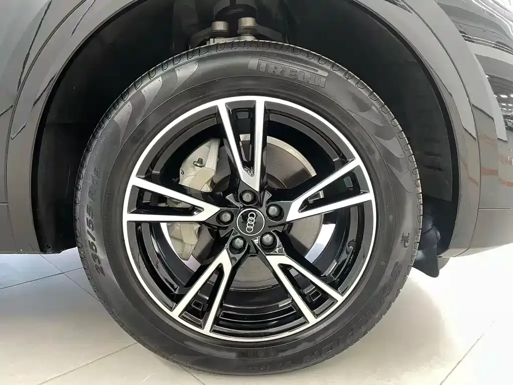 [object Object] Q5L 2024 из CN, фото 2