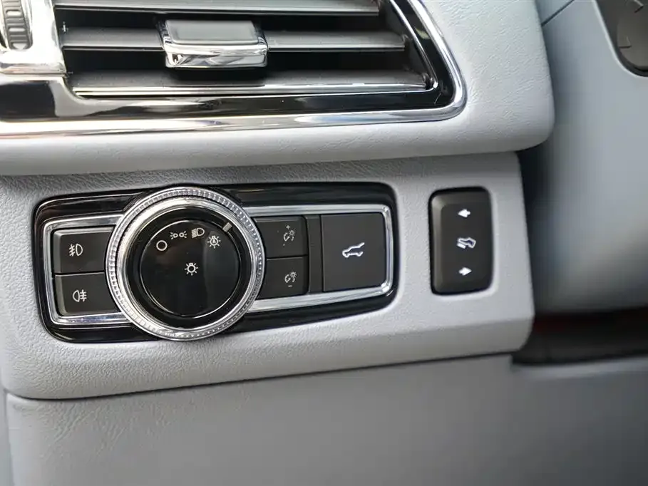 Lincoln Navigator 2021 из CN, фото 7