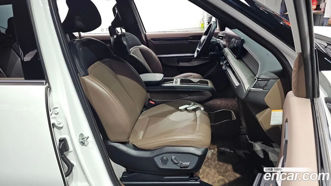 Kia EV9 2024 из KR, фото 10