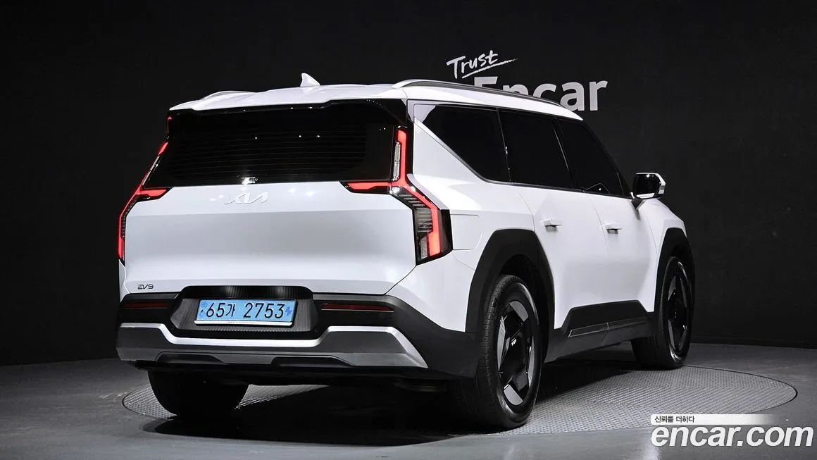Kia EV9 2024 из KR, фото 2