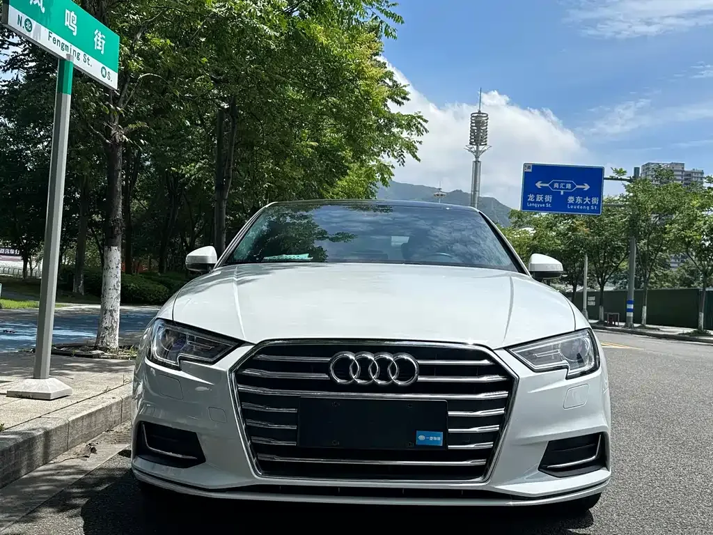 Audi A3 2021 из CN, фото 2
