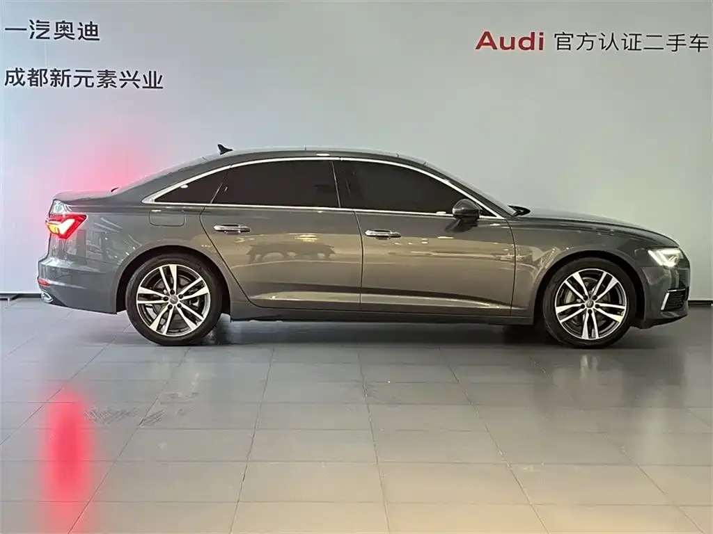 Audi A6L 2021 из CN, фото 3