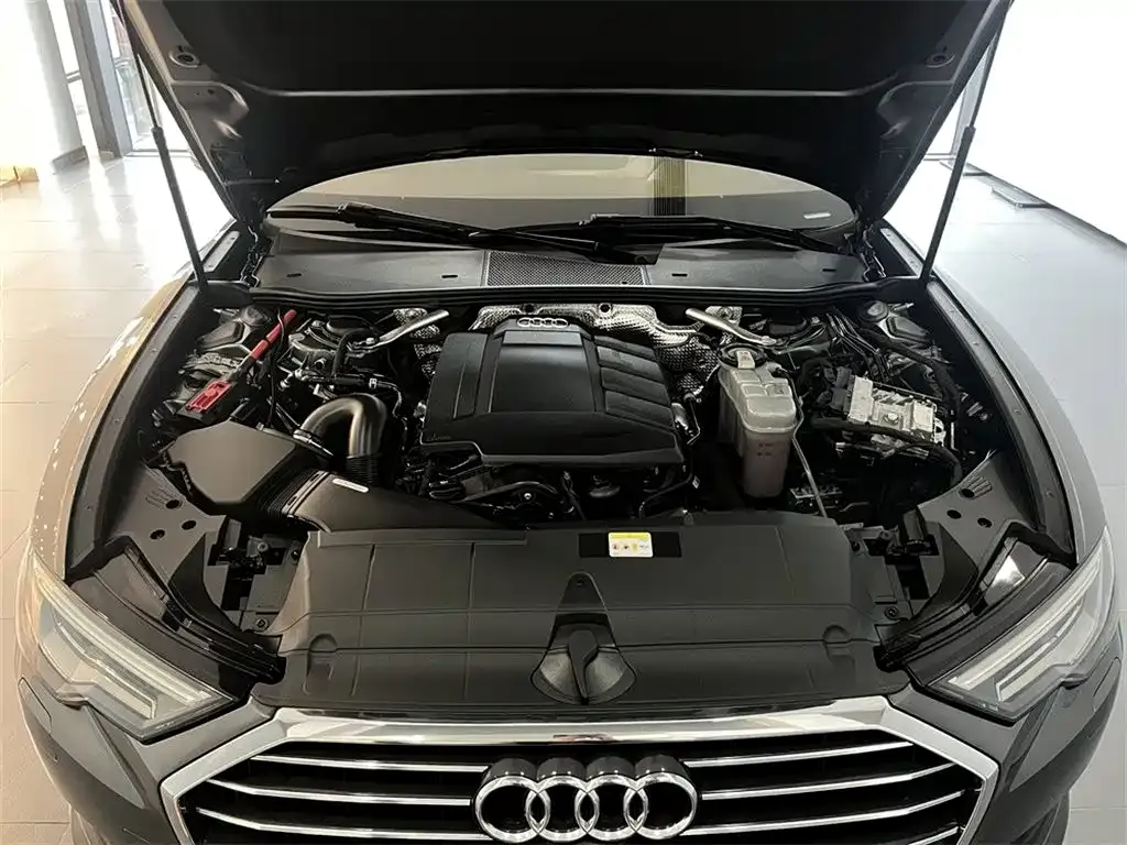Audi A6L 2021 из CN, фото 8