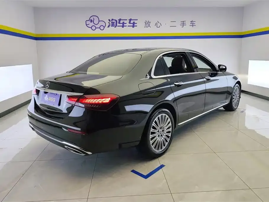 Mercedes-Benz E-Class 2023 из CN, фото 3