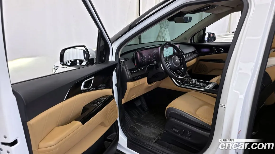 Kia Carnival — фото 10