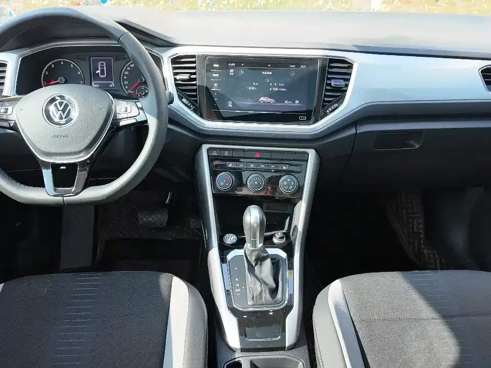 Volkswagen T-Roc 2023 из CN, фото 10