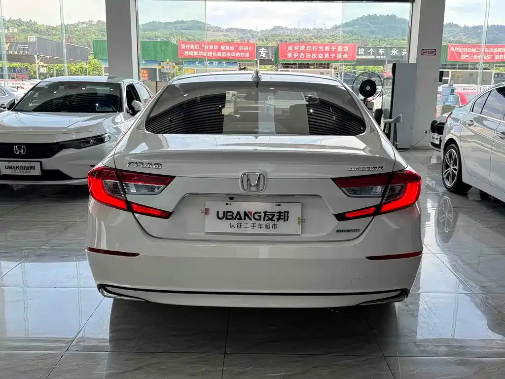 Honda Accord — фото 5